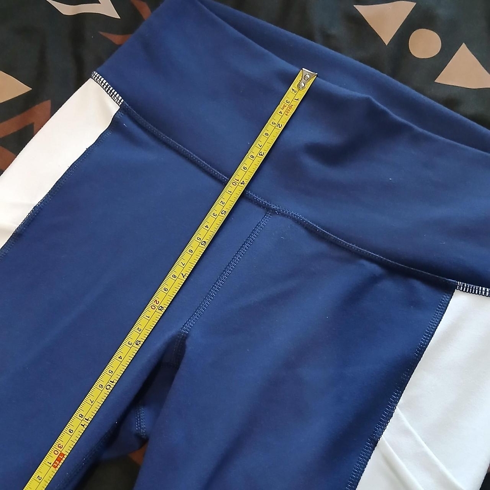 Fabletics Gym Set - image 6